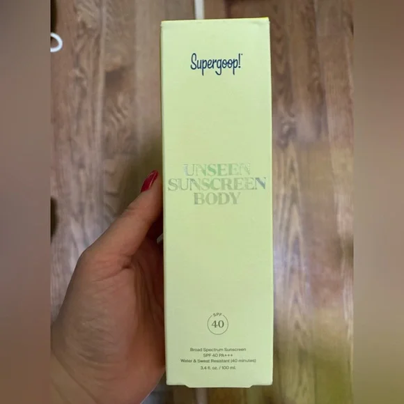 Unseen Sunscreen Body in SPF 40 [Supergoop!] - Picture 3 of 3